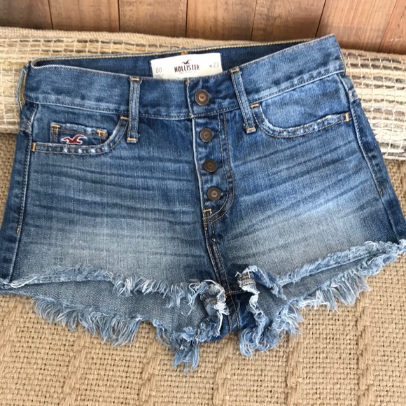 Hollister high waisted jean shorts Size 00 - Picture 8 of 8